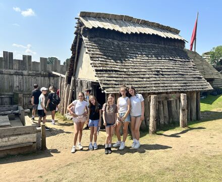 Year 7 mountfitchet castle img 9190